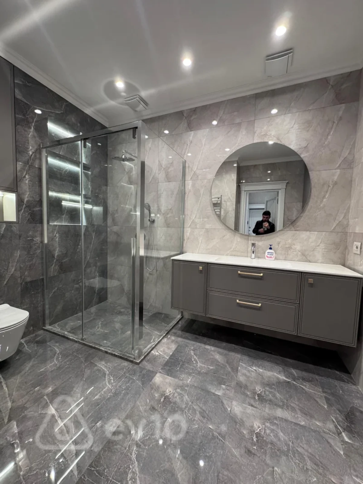 Kirayə verilir 2 otaqlı yeni tikili 86 m²