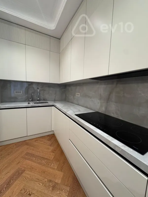 Kirayə verilir 2 otaqlı yeni tikili 86 m²