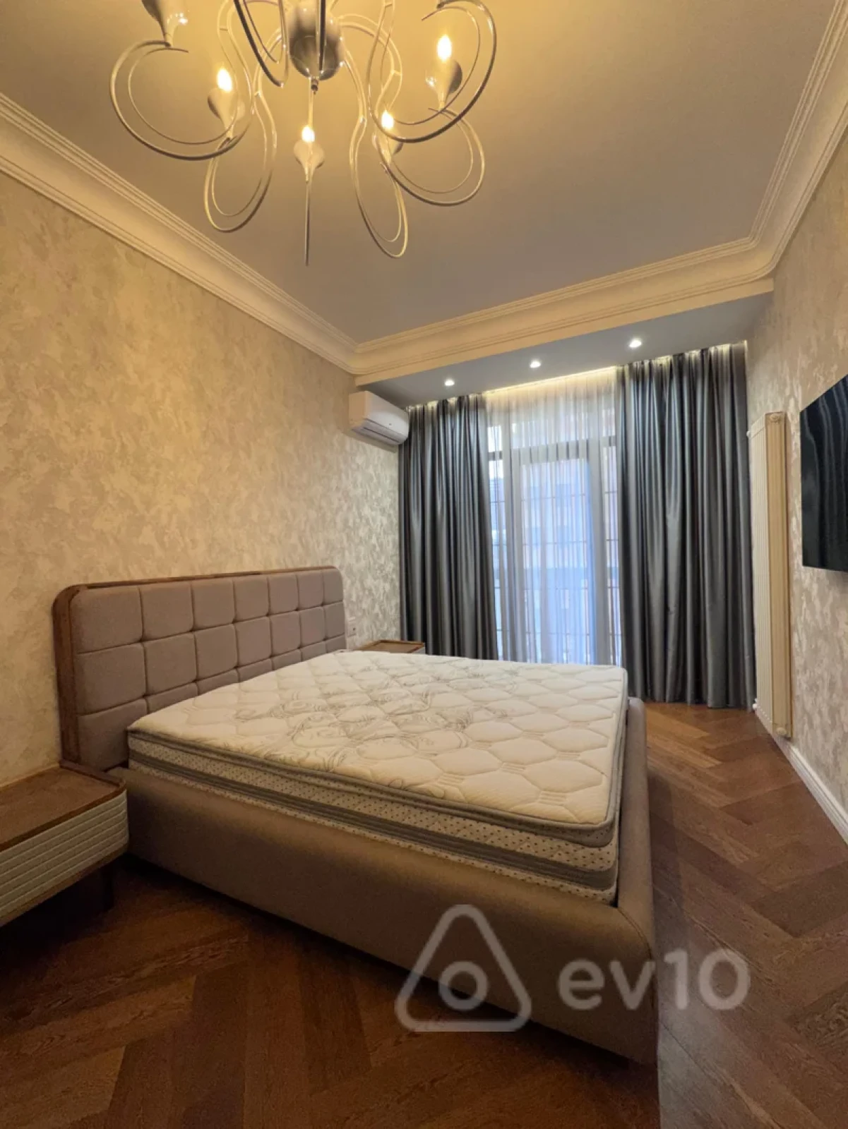 Kirayə verilir 2 otaqlı yeni tikili 86 m²