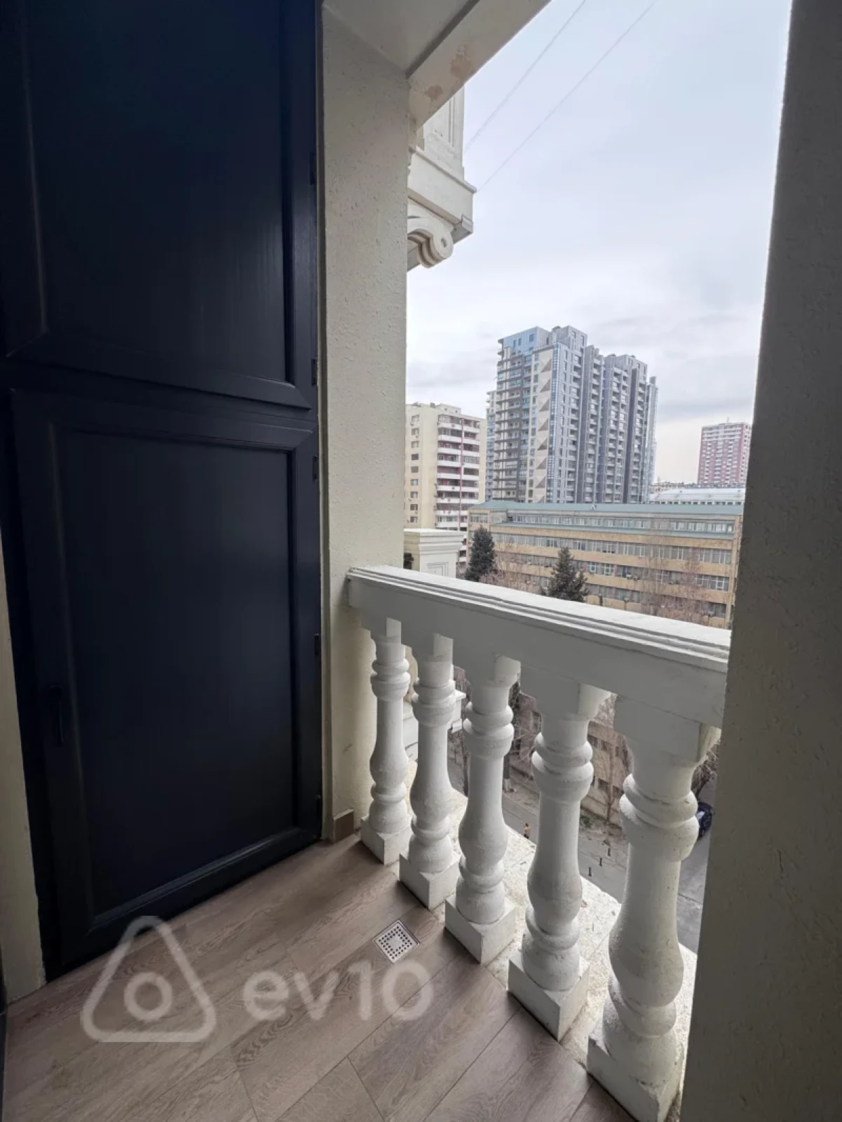 Kirayə verilir 2 otaqlı yeni tikili 86 m²