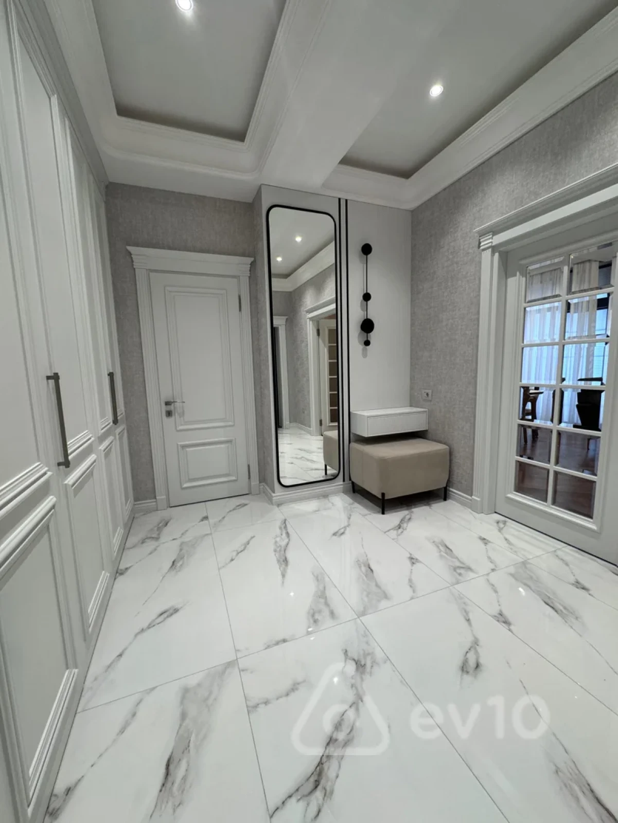 Kirayə verilir 2 otaqlı yeni tikili 86 m²