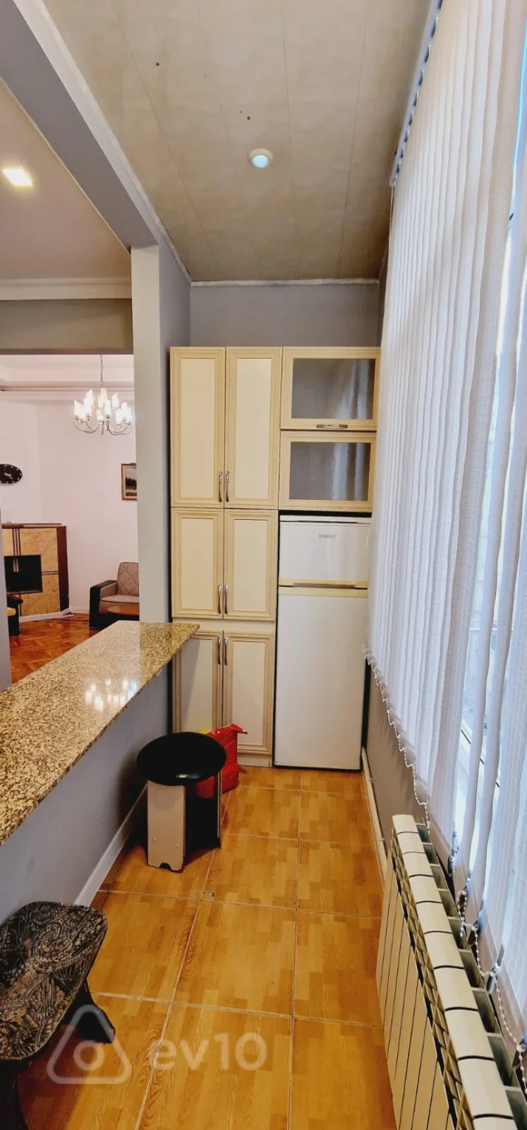 Kirayə verilir 2 otaqlı köhnə tikili 55 m²
