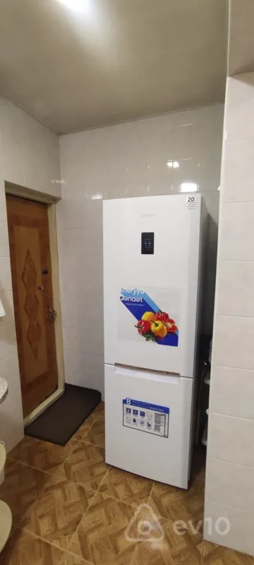 Kirayə verilir 2 otaqlı köhnə tikili 74 m²