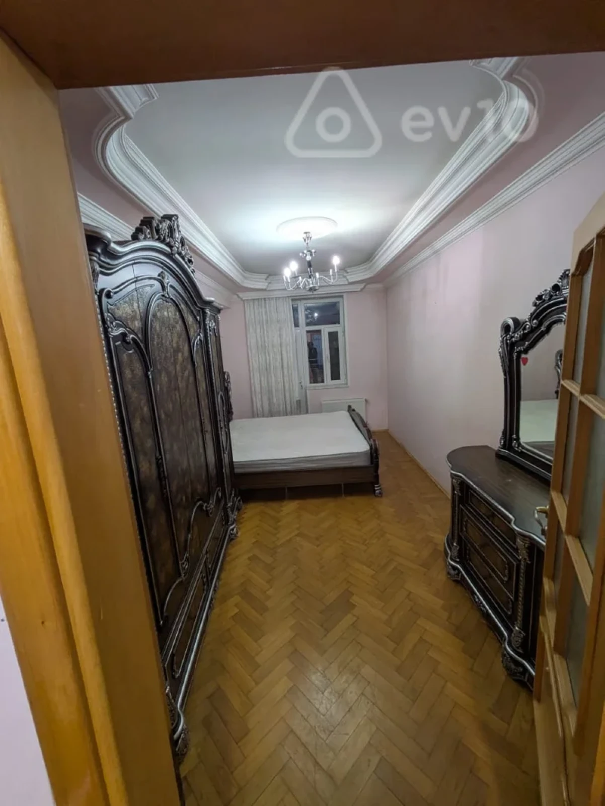 Kirayə verilir 3 otaqlı yeni tikili 85 m²