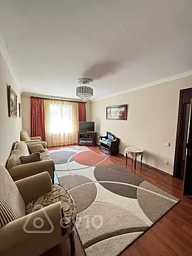 Kirayə verilir 8 otaqlı həyət evi 200 m²
