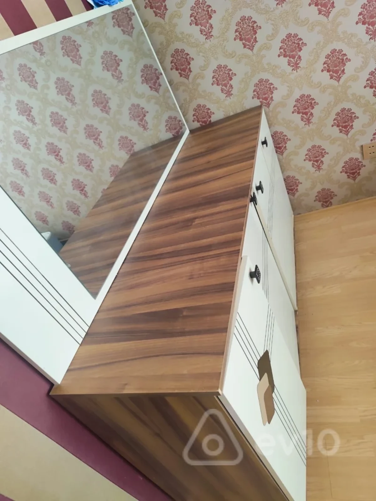 Kirayə verilir 2 otaqlı köhnə tikili 65 m²