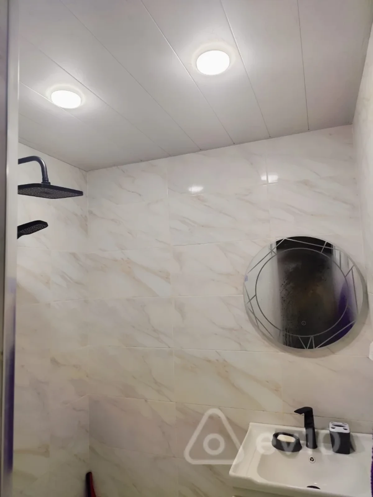 Kirayə verilir 2 otaqlı köhnə tikili 65 m²