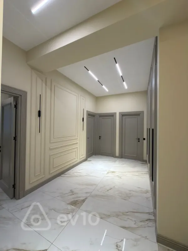 Satılır 3 otaqlı yeni tikili 105 m²