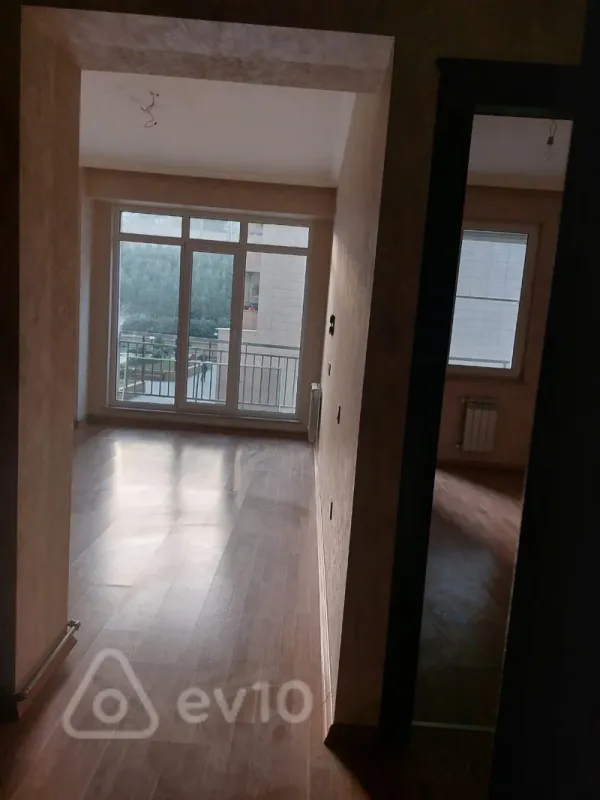 Kirayə verilir 2 otaqlı yeni tikili 55 m²