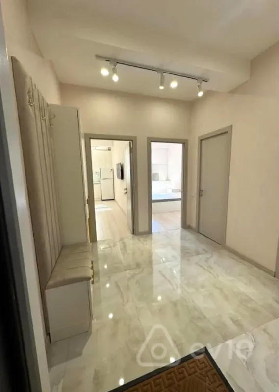 Kirayə verilir 2 otaqlı yeni tikili 60 m²