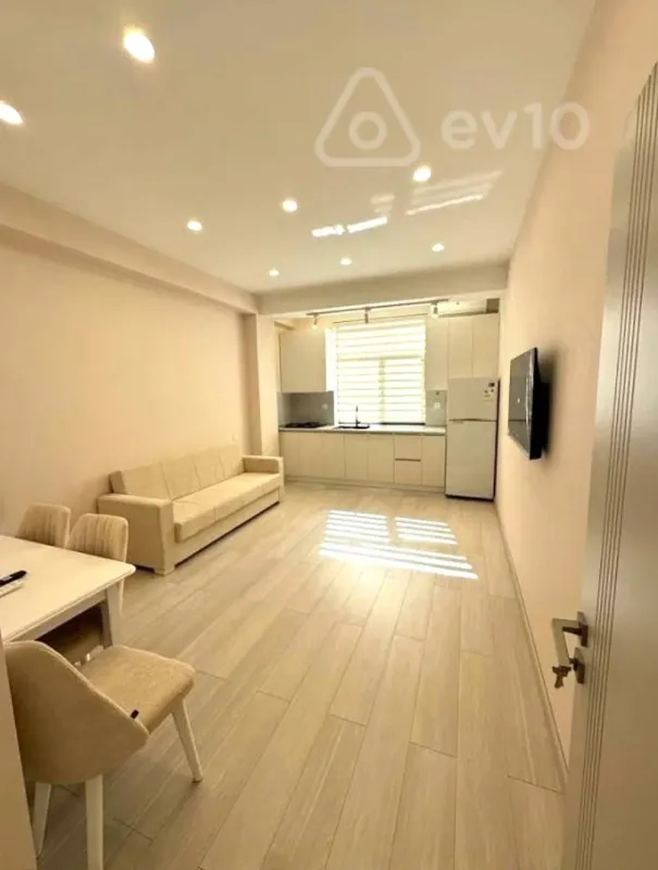 Kirayə verilir 2 otaqlı yeni tikili 60 m²