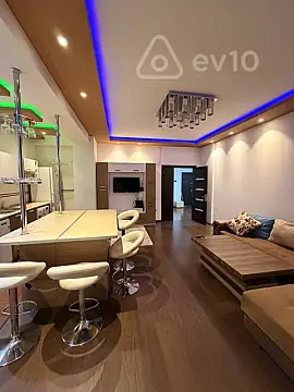 Kirayə verilir 3 otaqlı yeni tikili 120 m²