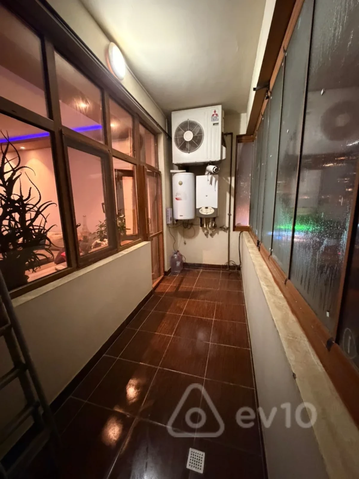 Kirayə verilir 3 otaqlı yeni tikili 120 m²