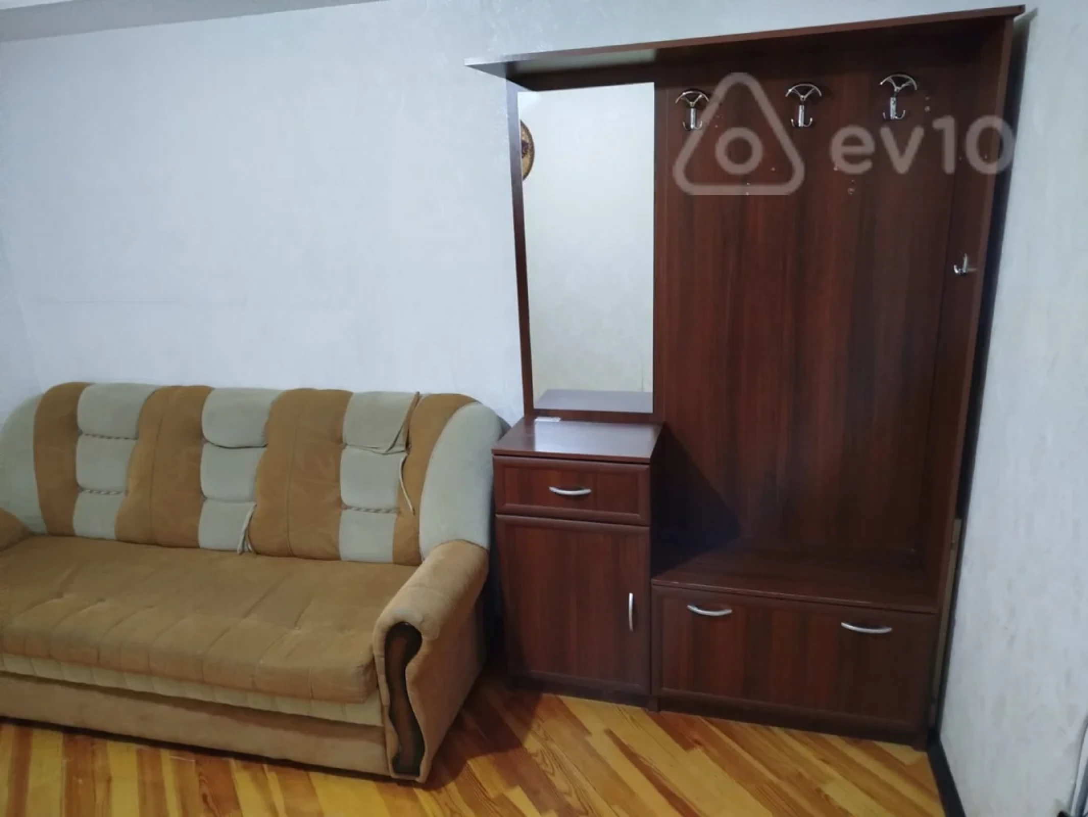 Kirayə verilir 3 otaqlı yeni tikili 85 m²