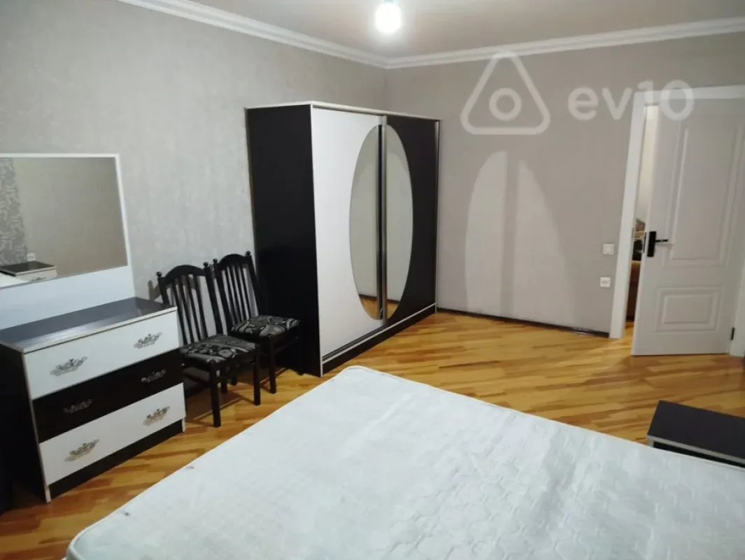 Kirayə verilir 3 otaqlı yeni tikili 85 m²