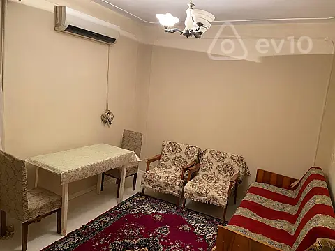 Kirayə verilir 2 otaqlı köhnə tikili 46 m²