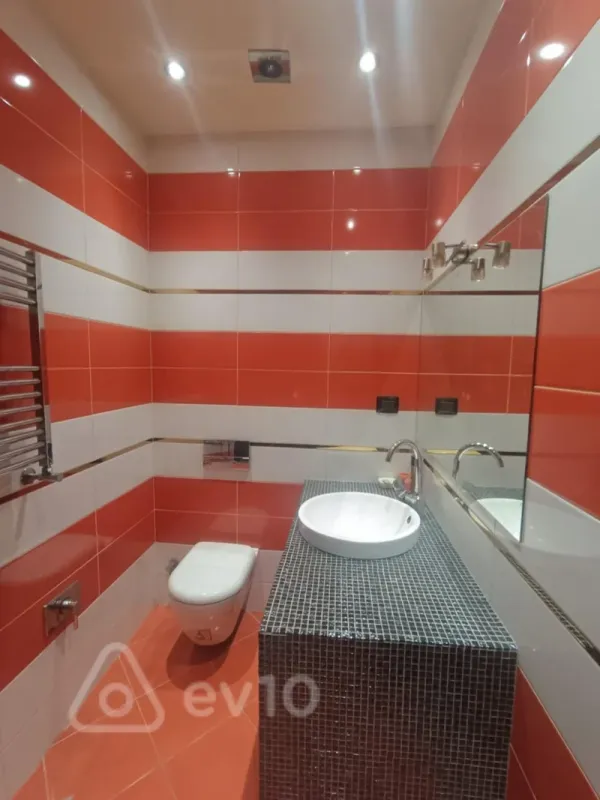 Satılır 4 otaqlı yeni tikili 170 m²