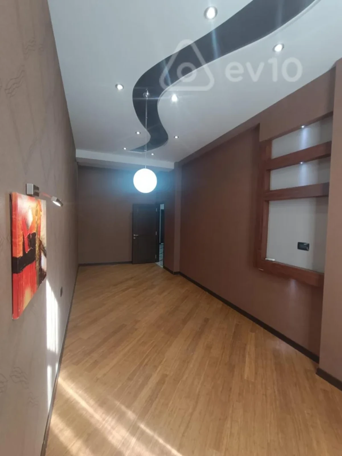 Satılır 4 otaqlı yeni tikili 170 m²