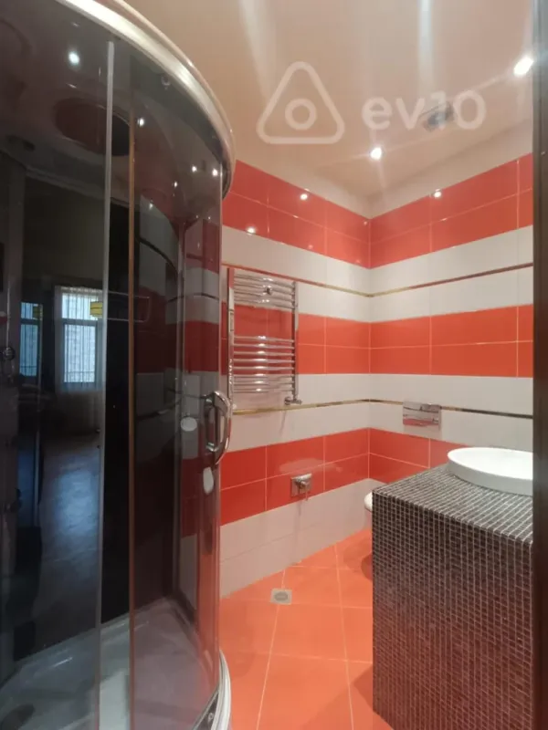 Satılır 4 otaqlı yeni tikili 170 m²