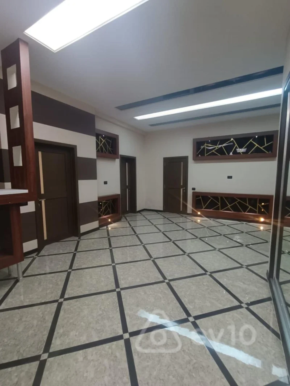 Satılır 4 otaqlı yeni tikili 170 m²