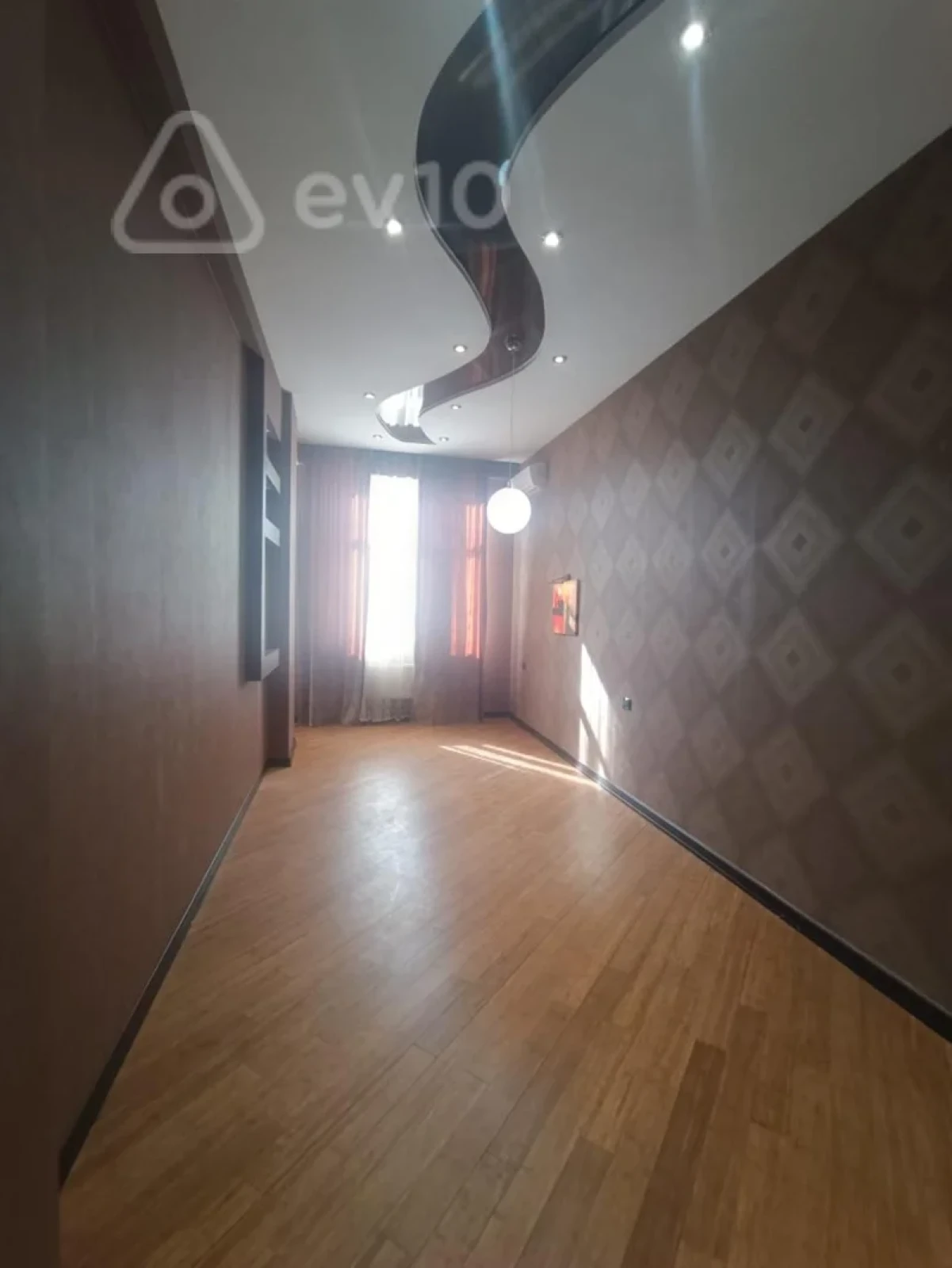 Satılır 4 otaqlı yeni tikili 170 m²