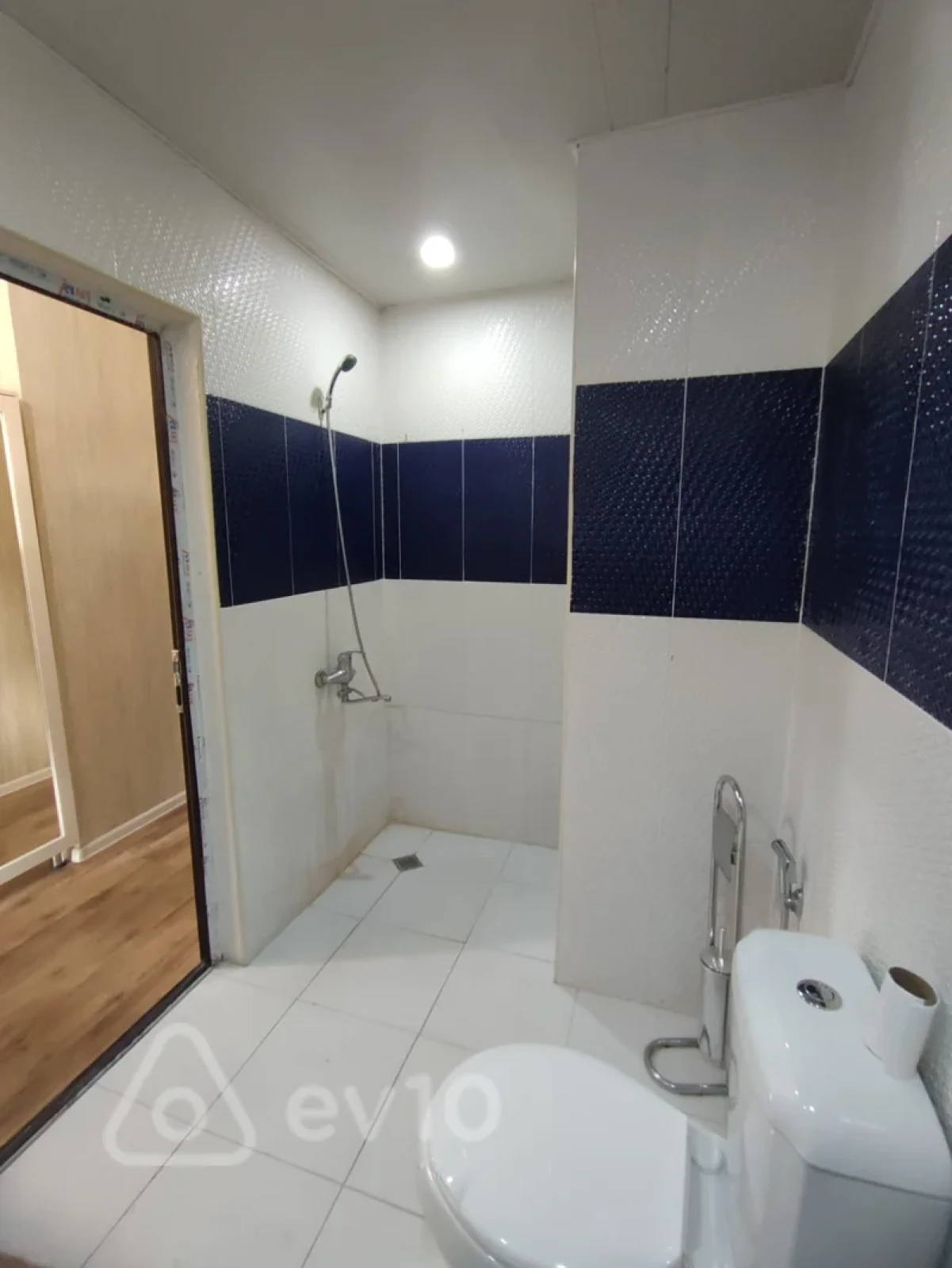 Kirayə verilir 2 otaqlı yeni tikili 95 m²