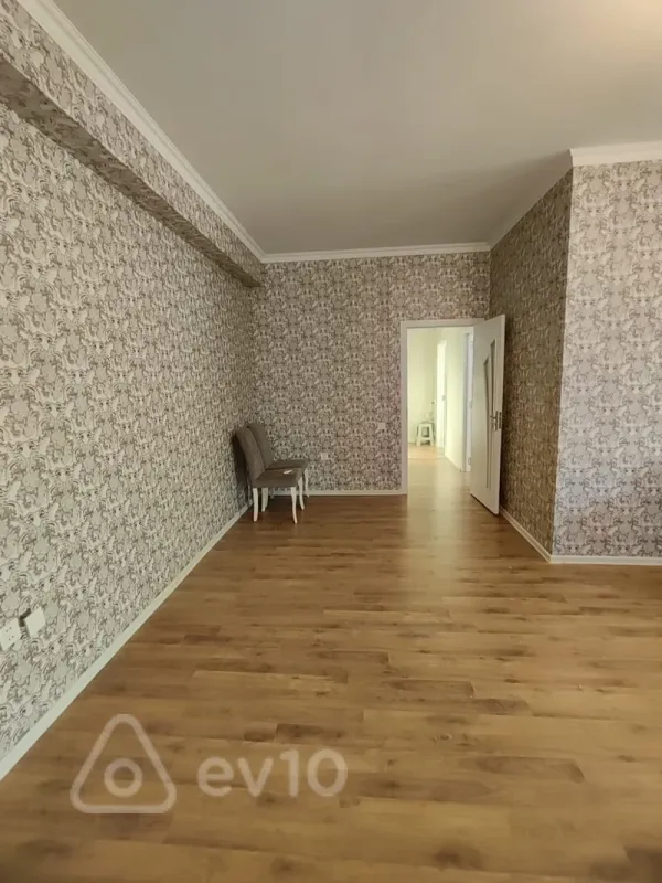 Kirayə verilir 2 otaqlı yeni tikili 95 m²