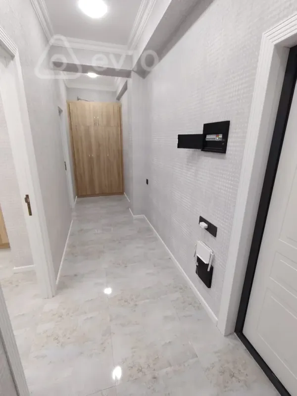 Kirayə verilir 2 otaqlı yeni tikili 70 m²