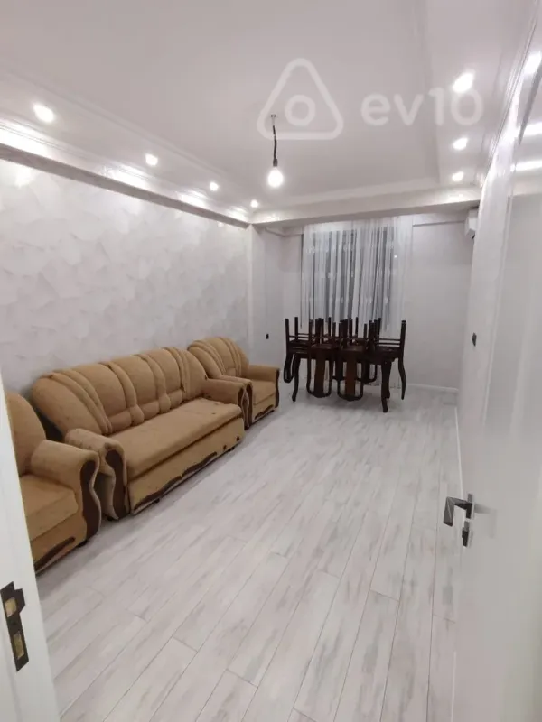 Kirayə verilir 2 otaqlı yeni tikili 70 m²