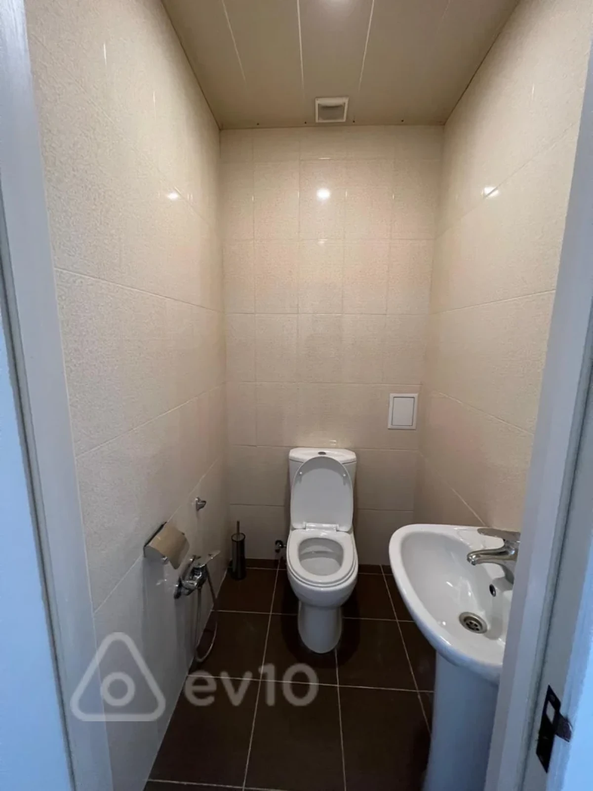 Satılır 3 otaqlı yeni tikili 93 m²