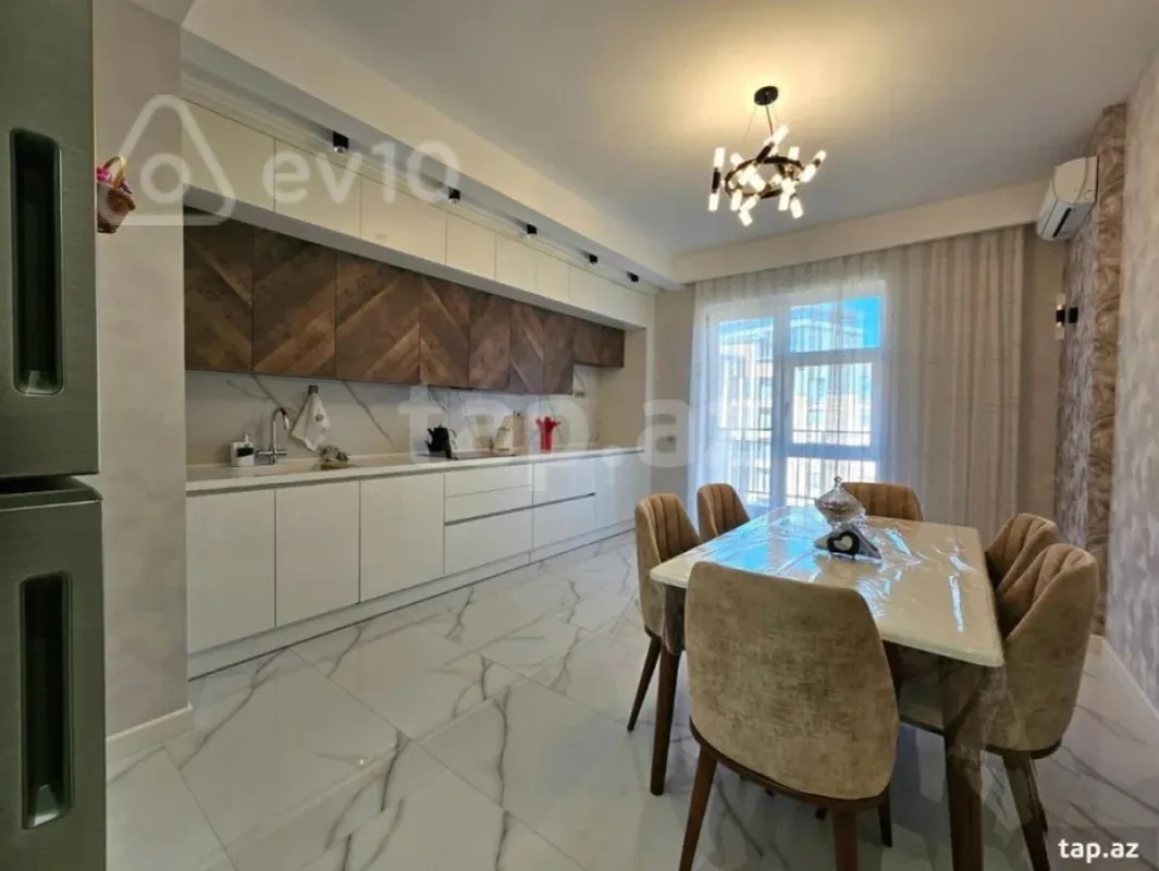 Kirayə verilir 2 otaqlı yeni tikili 75 m²