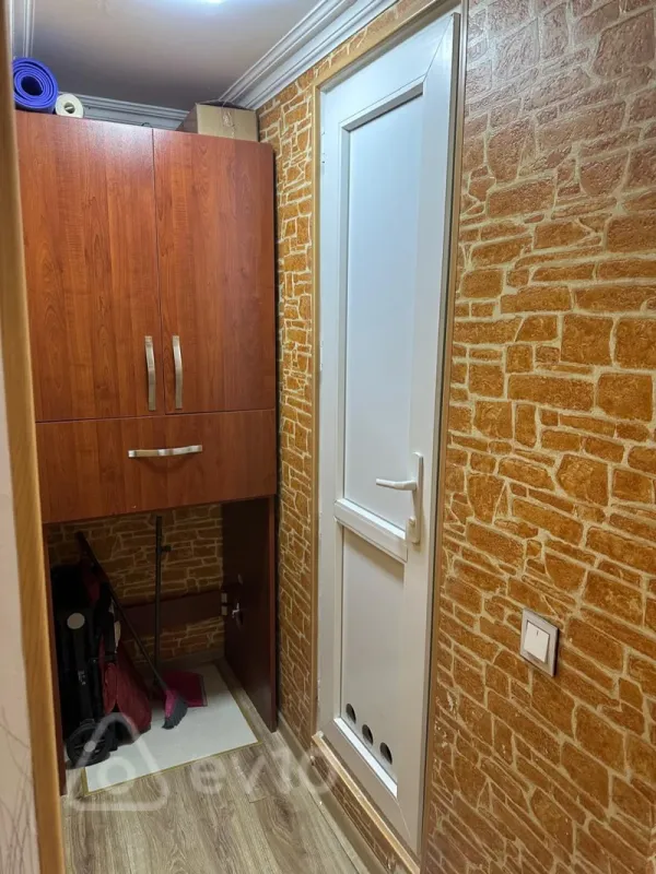 Kirayə verilir 2 otaqlı köhnə tikili 40 m²