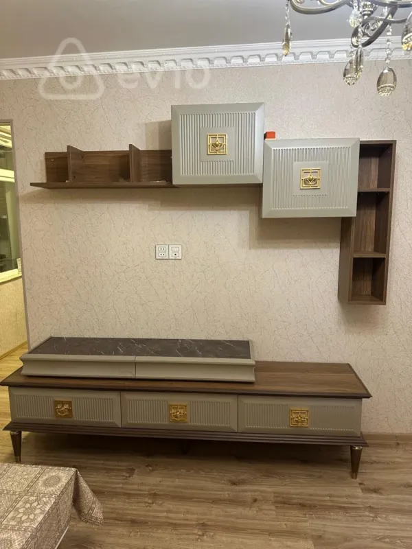 Kirayə verilir 2 otaqlı köhnə tikili 40 m²