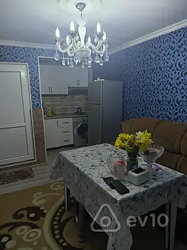 Kirayə verilir 2 otaqlı həyət evi 50 m²