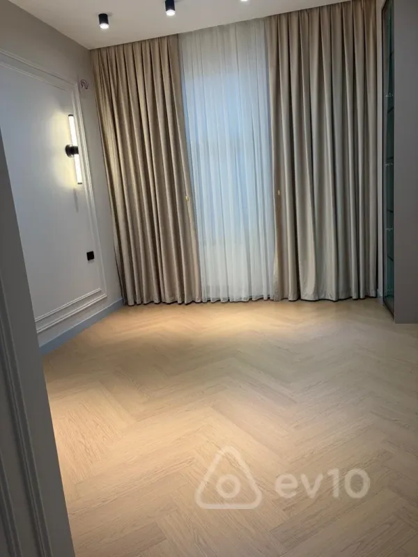 Satılır 4 otaqlı yeni tikili 117 m²