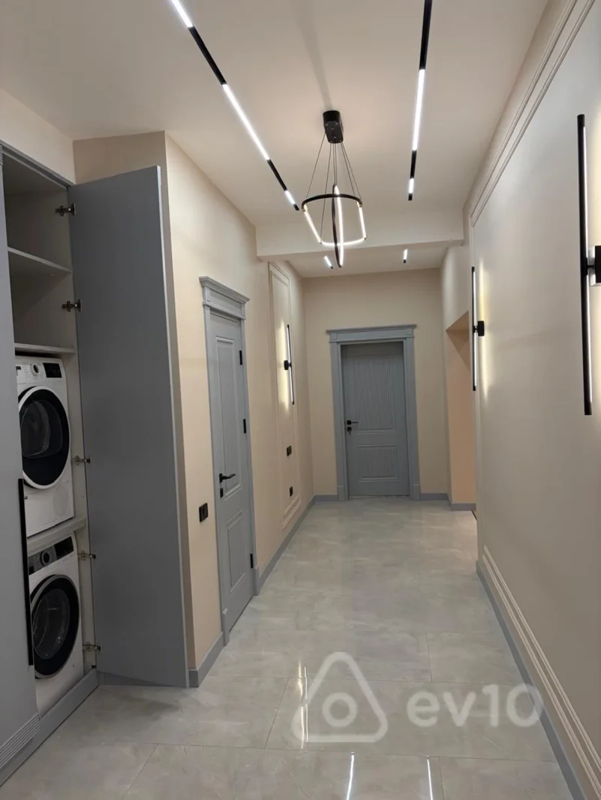 Satılır 4 otaqlı yeni tikili 117 m²