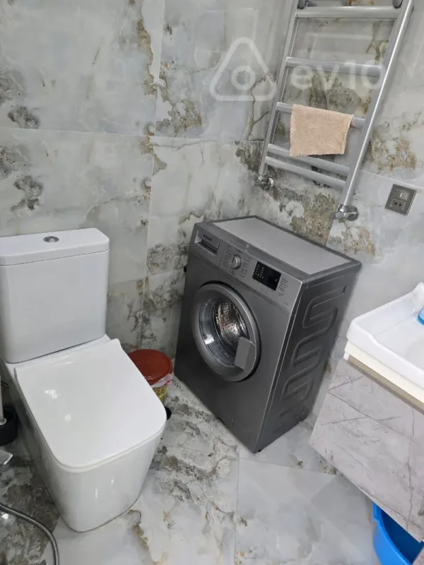 Kirayə verilir 2 otaqlı yeni tikili 80 m²