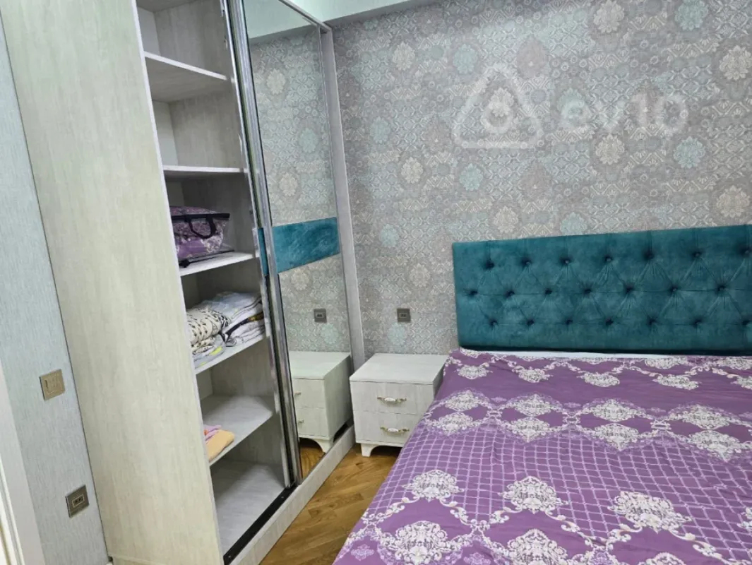 Kirayə verilir 2 otaqlı yeni tikili 80 m²