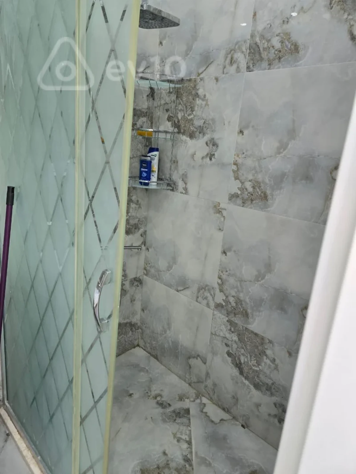 Kirayə verilir 2 otaqlı yeni tikili 80 m²