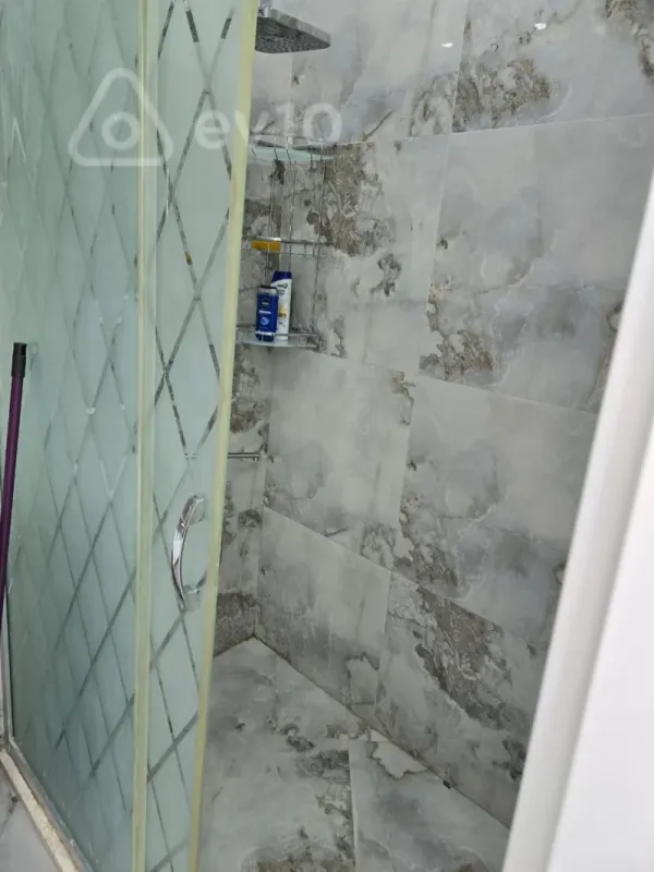 Kirayə verilir 2 otaqlı yeni tikili 80 m²