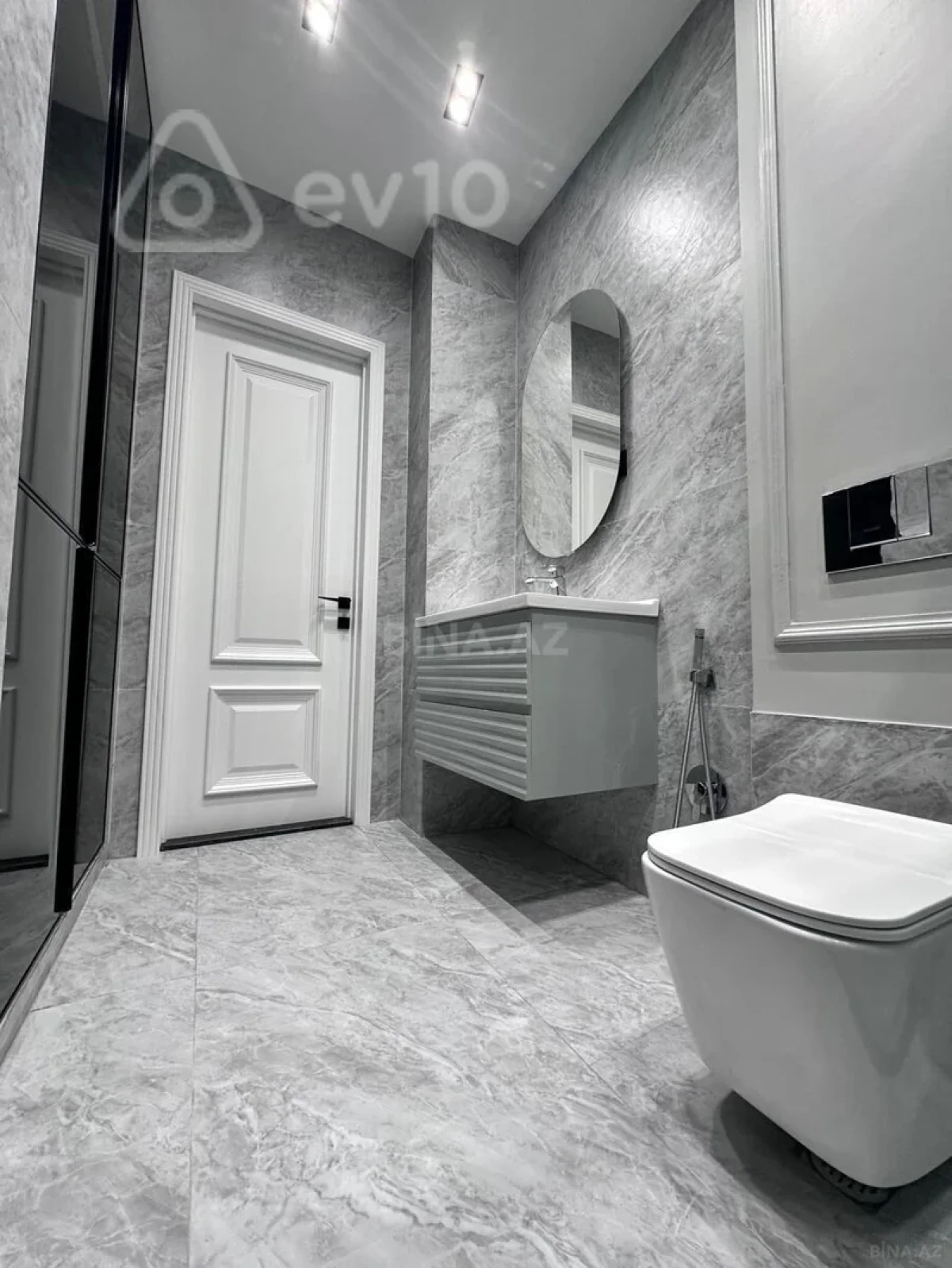 Kirayə verilir 2 otaqlı yeni tikili 65 m²