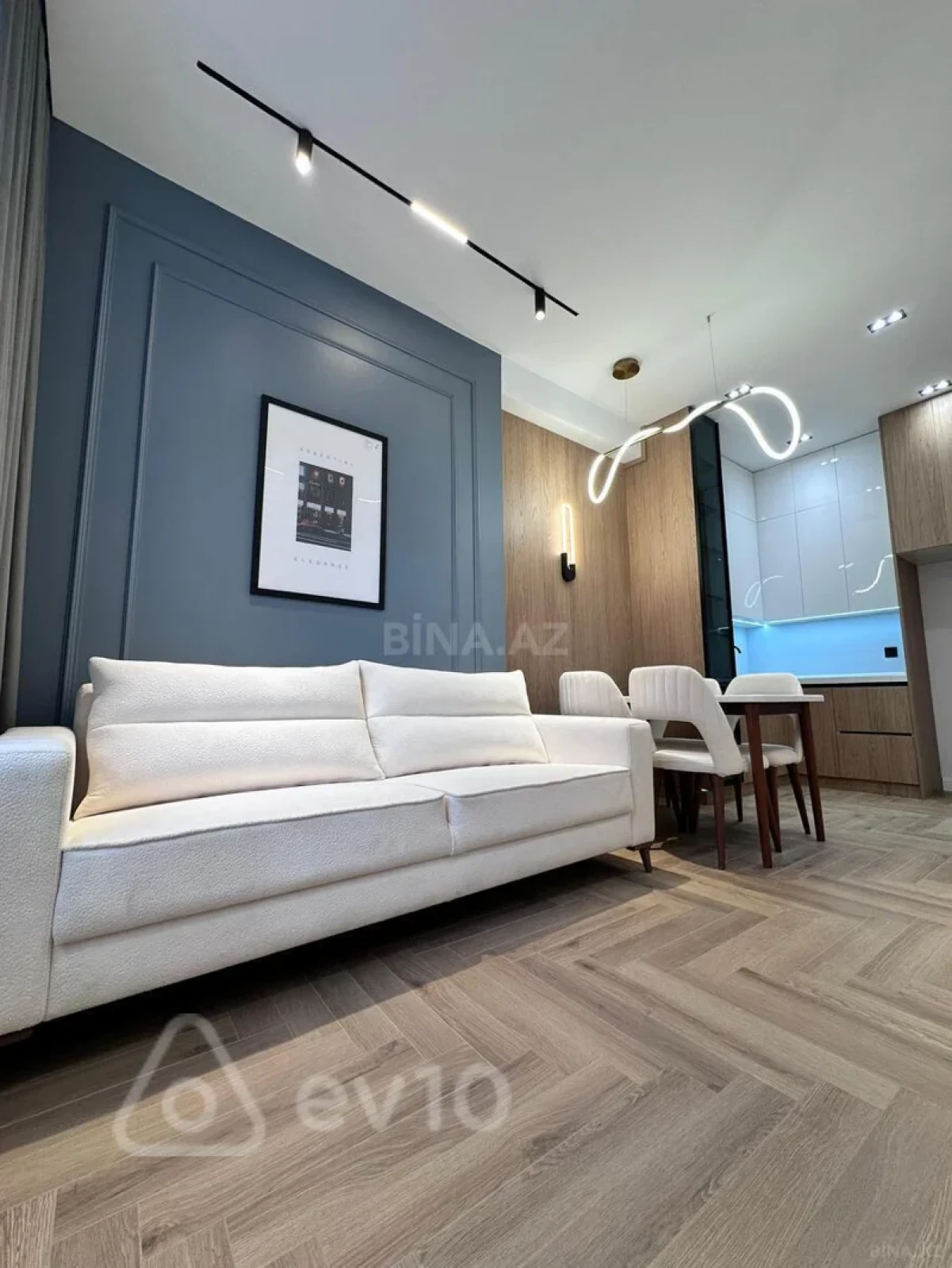 Kirayə verilir 2 otaqlı yeni tikili 65 m²