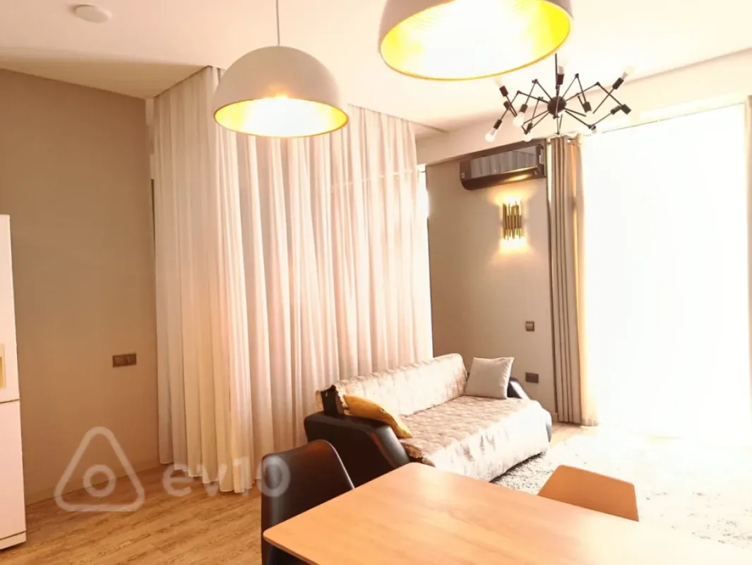 Kirayə verilir 2 otaqlı yeni tikili 50 m²