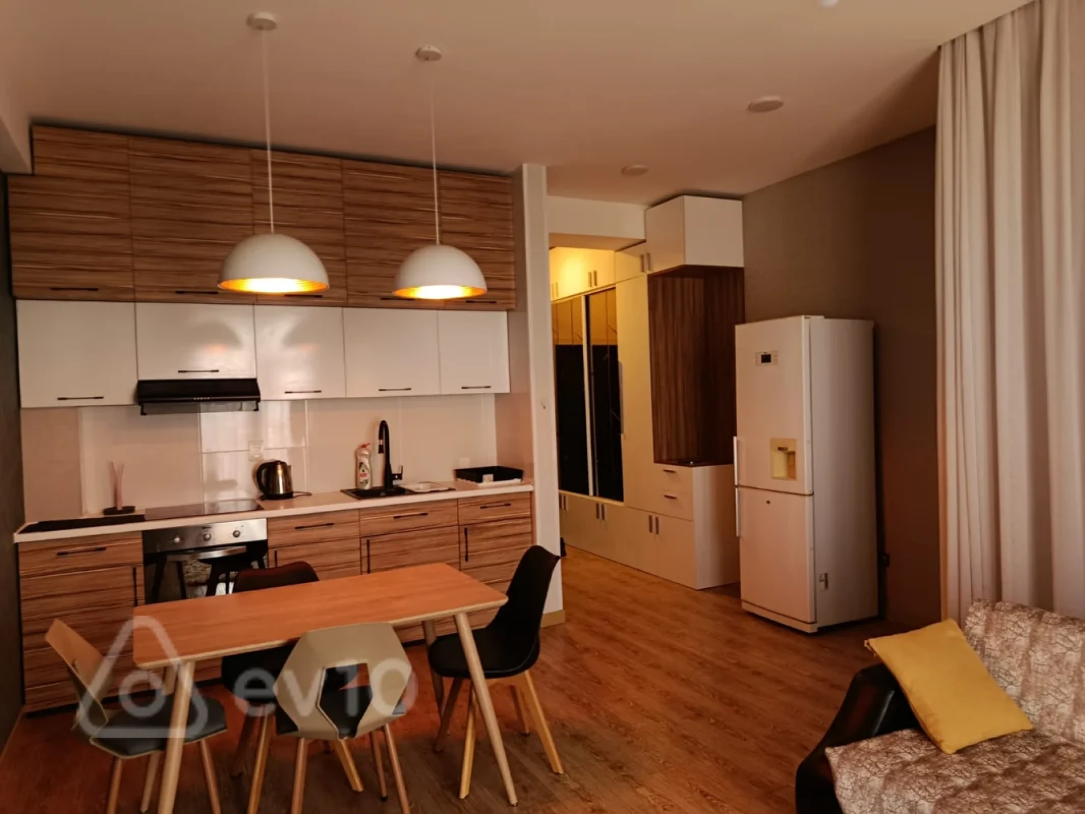 Kirayə verilir 2 otaqlı yeni tikili 50 m²