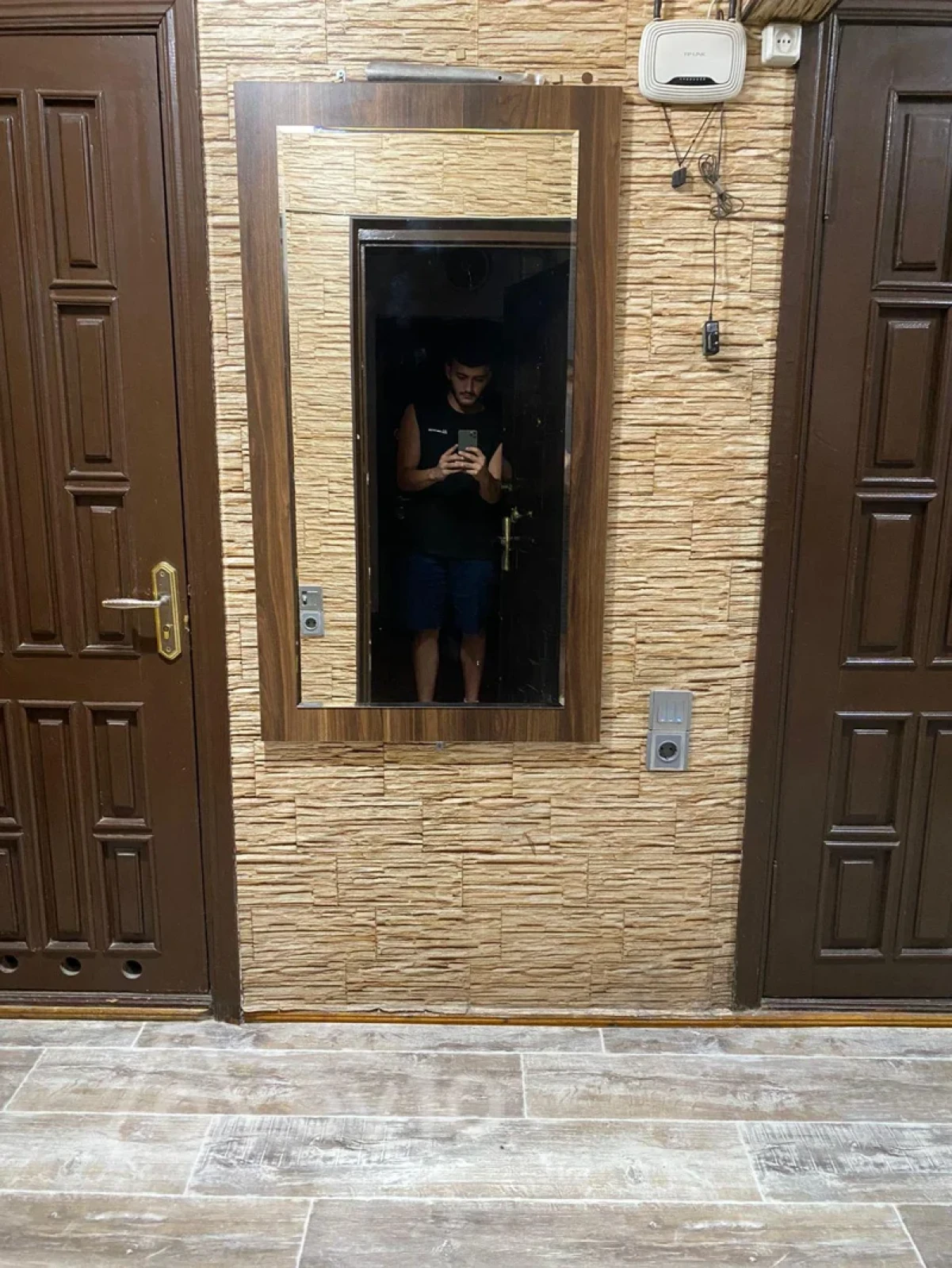 Kirayə verilir 2 otaqlı köhnə tikili 70 m²