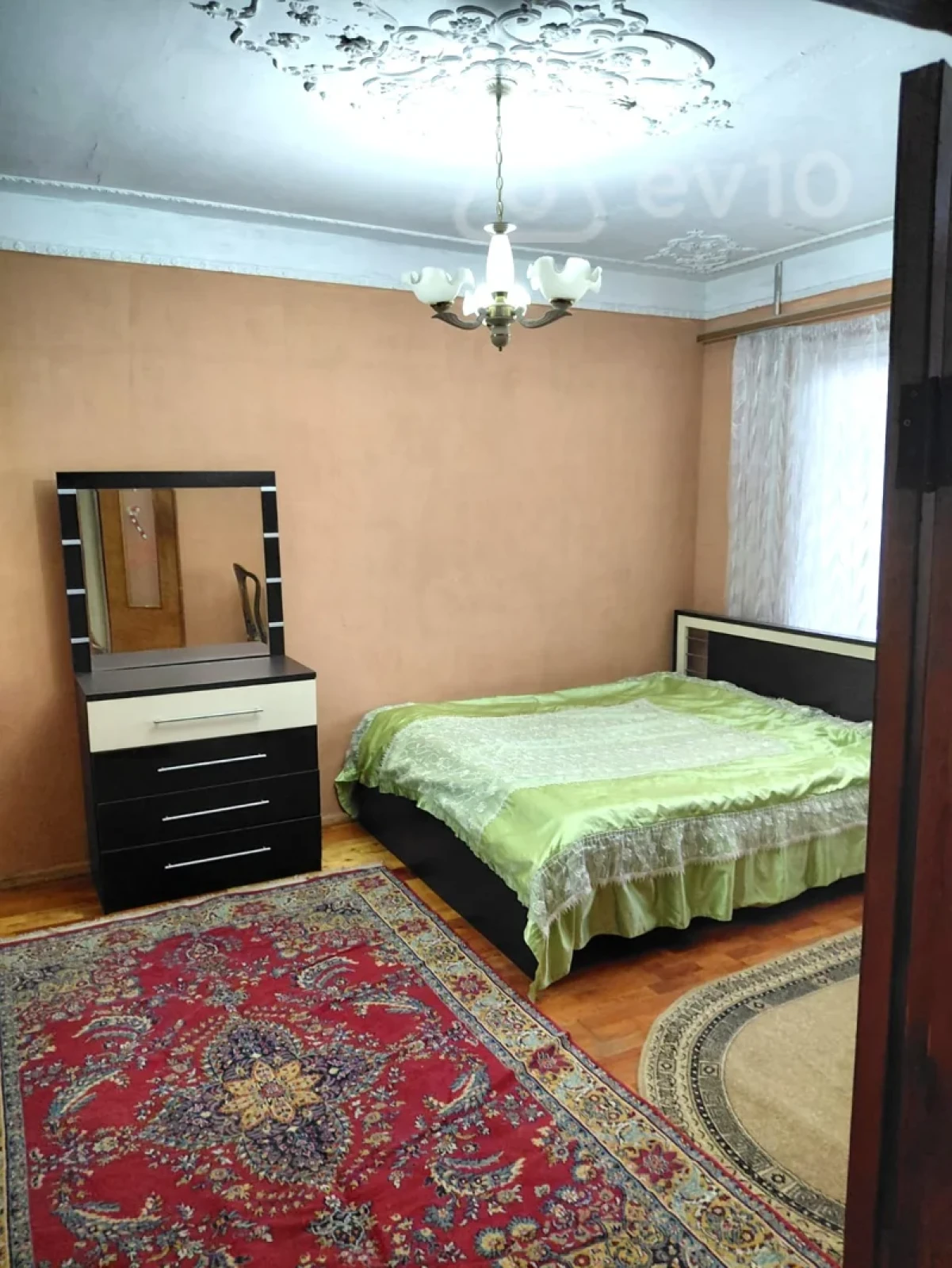 Kirayə verilir 3 otaqlı köhnə tikili 55 m²