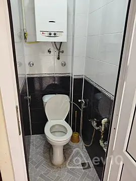 Kirayə verilir 3 otaqlı köhnə tikili 55 m²