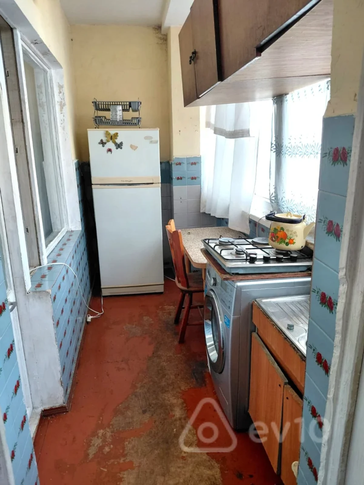 Kirayə verilir 3 otaqlı köhnə tikili 55 m²