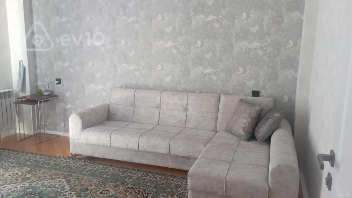 Kirayə verilir 2 otaqlı yeni tikili 45 m²
