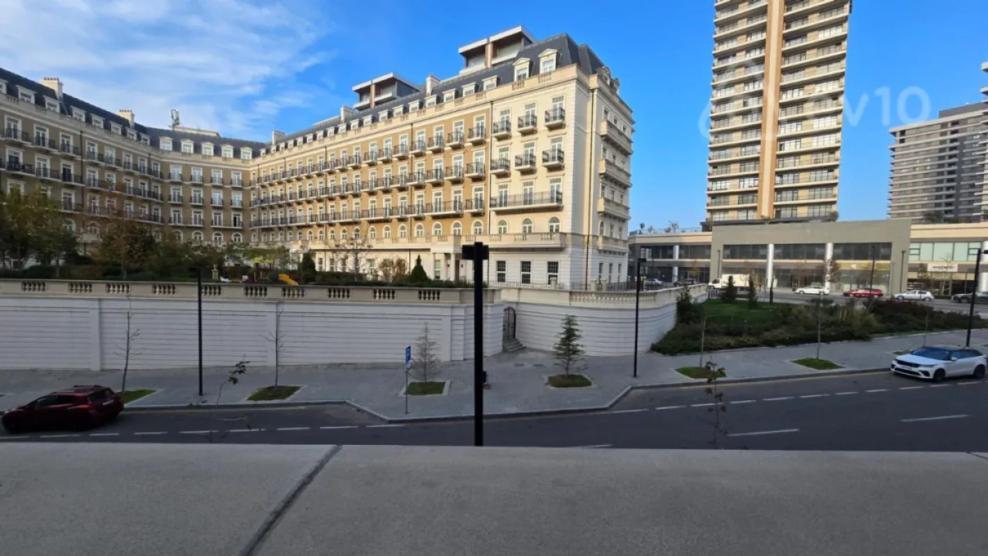 Satılır mənzil 145 m²